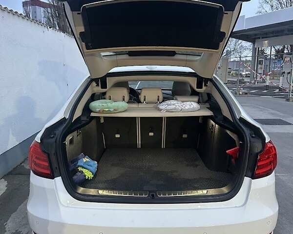 БМВ 3 Серия ГТ 2014 в Киеве на Automoto.ua Белый БМВ 3 Серия ГТ, объемом двигателя 2 л и пробегом 144 тыс. км за 20000 $, фото 7 на Automoto.ua