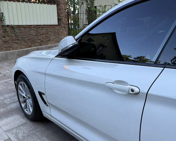 Белый БМВ 3 Серия ГТ, объемом двигателя 2 л и пробегом 210 тыс. км за 17000 $, фото 6 на Automoto.ua