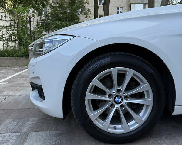 Белый БМВ 3 Серия ГТ, объемом двигателя 2 л и пробегом 210 тыс. км за 17000 $, фото 5 на Automoto.ua