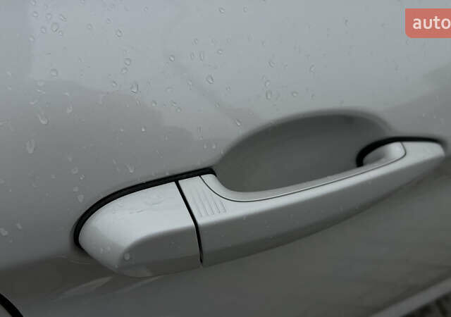 Білий БМВ 3 Серія ГТ, об'ємом двигуна 2 л та пробігом 160 тис. км за 13700 $, фото 34 на Automoto.ua