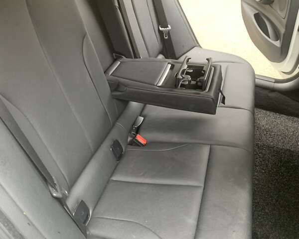 Білий БМВ 3 Серія ГТ, об'ємом двигуна 2 л та пробігом 165 тис. км за 19500 $, фото 33 на Automoto.ua