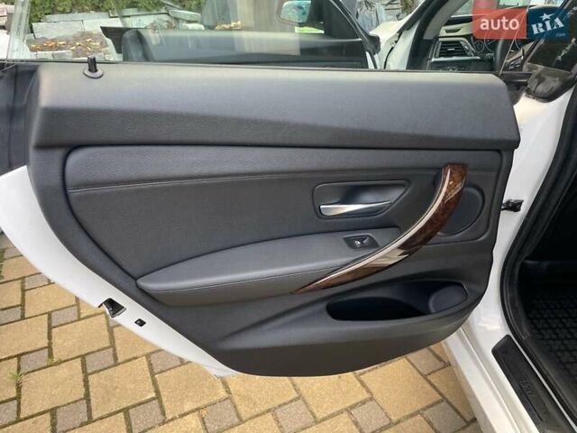 БМВ 3 Серия ГТ 2015 в Львове на Automoto.ua Белый БМВ 3 Серия ГТ, объемом двигателя 2 л и пробегом 179 тыс. км за 17000 $, фото 18 на Automoto.ua