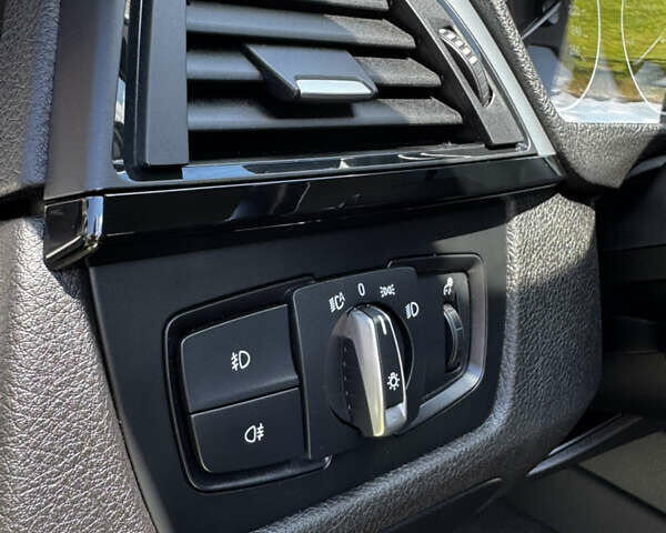 Білий БМВ 3 Серія ГТ, об'ємом двигуна 2 л та пробігом 314 тис. км за 17300 $, фото 24 на Automoto.ua