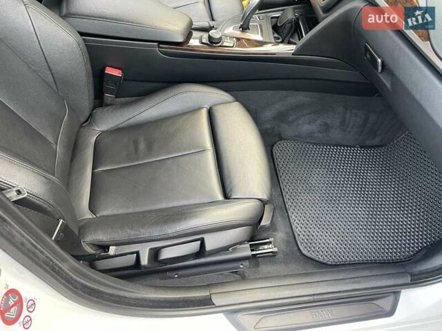 БМВ 3 Серия ГТ 2015 в Львове на Automoto.ua Белый БМВ 3 Серия ГТ, объемом двигателя 2 л и пробегом 179 тыс. км за 17000 $, фото 16 на Automoto.ua