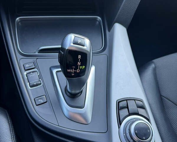 Белый БМВ 3 Серия ГТ, объемом двигателя 2 л и пробегом 242 тыс. км за 16000 $, фото 8 на Automoto.ua