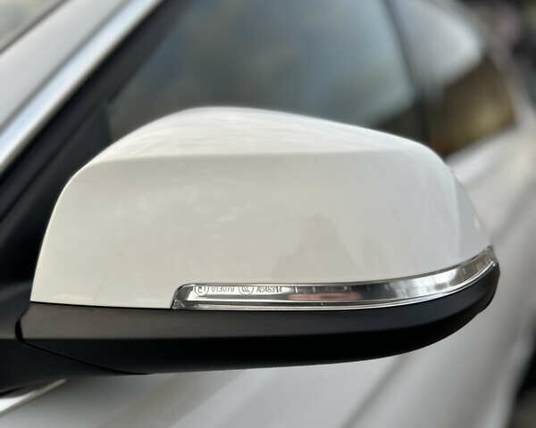 Білий БМВ 3 Серія ГТ, об'ємом двигуна 2 л та пробігом 141 тис. км за 15900 $, фото 7 на Automoto.ua