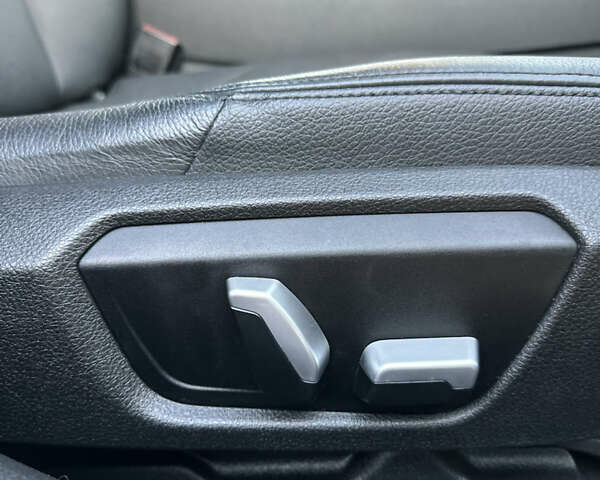 Білий БМВ 3 Серія ГТ, об'ємом двигуна 2 л та пробігом 141 тис. км за 15900 $, фото 35 на Automoto.ua