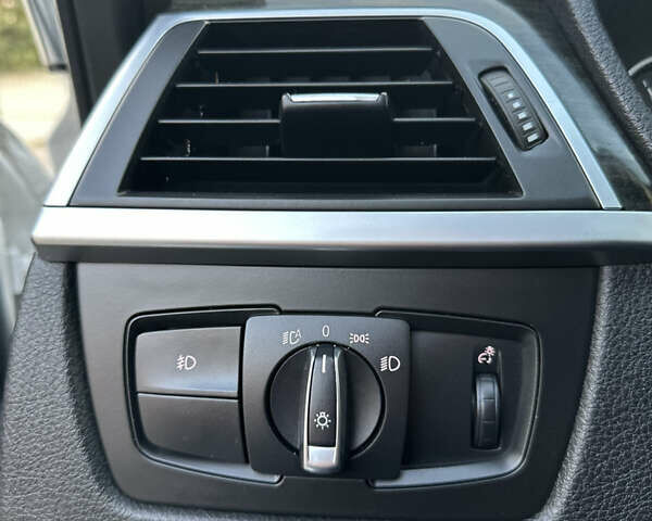 Білий БМВ 3 Серія ГТ, об'ємом двигуна 2 л та пробігом 141 тис. км за 15900 $, фото 31 на Automoto.ua