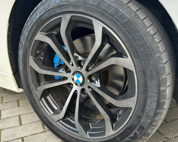 Білий БМВ 3 Серія ГТ, об'ємом двигуна 2 л та пробігом 141 тис. км за 15900 $, фото 10 на Automoto.ua