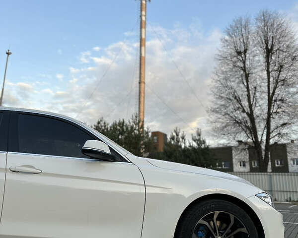 Білий БМВ 3 Серія ГТ, об'ємом двигуна 2 л та пробігом 141 тис. км за 15900 $, фото 41 на Automoto.ua