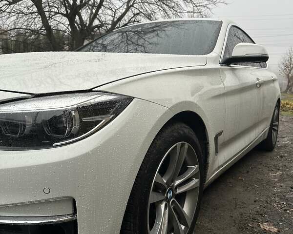 Білий БМВ 3 Серія ГТ, об'ємом двигуна 2 л та пробігом 72 тис. км за 23800 $, фото 4 на Automoto.ua
