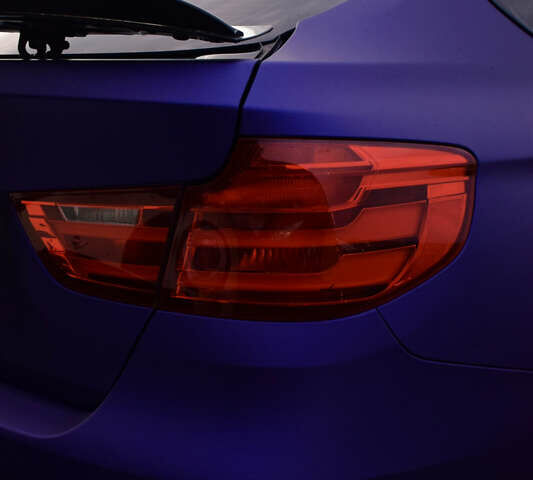 Черный БМВ 3 Серия ГТ, объемом двигателя 2.98 л и пробегом 97 тыс. км за 18500 $, фото 48 на Automoto.ua