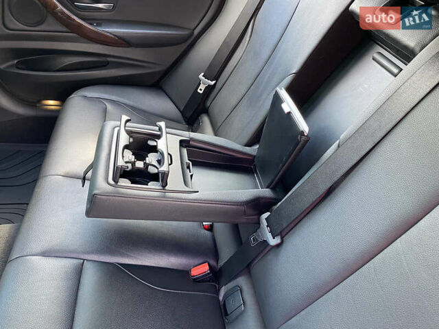 Красный БМВ 3 Серия ГТ, объемом двигателя 2 л и пробегом 160 тыс. км за 12500 $, фото 24 на Automoto.ua