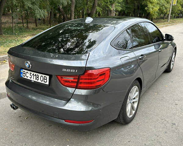 Сірий БМВ 3 Серія ГТ, об'ємом двигуна 2 л та пробігом 204 тис. км за 12000 $, фото 9 на Automoto.ua