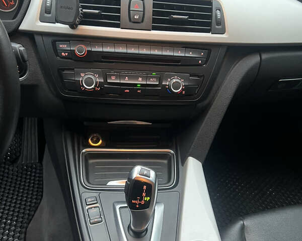 Серый БМВ 3 Серия ГТ, объемом двигателя 2 л и пробегом 230 тыс. км за 17000 $, фото 11 на Automoto.ua