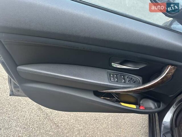 Серый БМВ 3 Серия ГТ, объемом двигателя 2 л и пробегом 158 тыс. км за 16000 $, фото 12 на Automoto.ua
