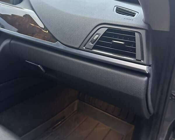 Серый БМВ 3 Серия ГТ, объемом двигателя 2 л и пробегом 158 тыс. км за 16000 $, фото 19 на Automoto.ua