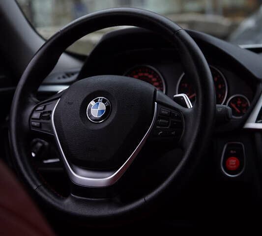 Серый БМВ 3 Серия ГТ, объемом двигателя 2 л и пробегом 93 тыс. км за 19700 $, фото 12 на Automoto.ua