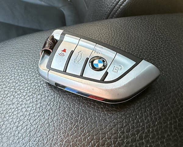 Серый БМВ 3 Серия ГТ, объемом двигателя 2.98 л и пробегом 168 тыс. км за 14000 $, фото 29 на Automoto.ua