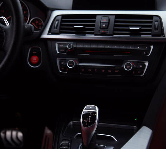 Серый БМВ 3 Серия ГТ, объемом двигателя 2 л и пробегом 93 тыс. км за 19700 $, фото 13 на Automoto.ua