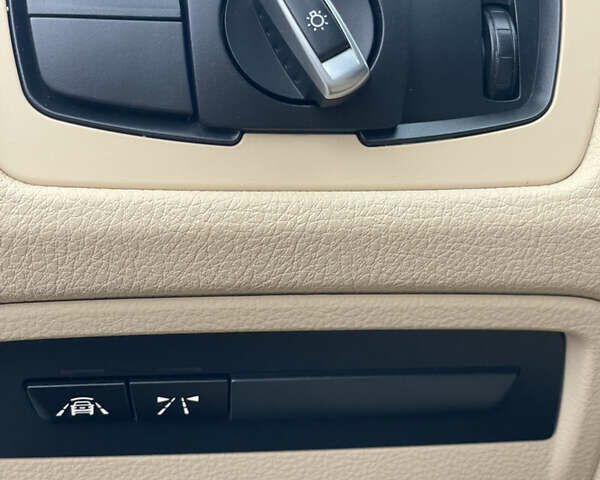 Серый БМВ 3 Серия ГТ, объемом двигателя 3 л и пробегом 131 тыс. км за 27000 $, фото 15 на Automoto.ua