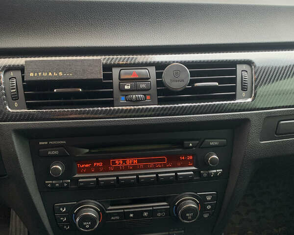 Белый БМВ 3 Серия, объемом двигателя 2 л и пробегом 139 тыс. км за 8500 $, фото 6 на Automoto.ua