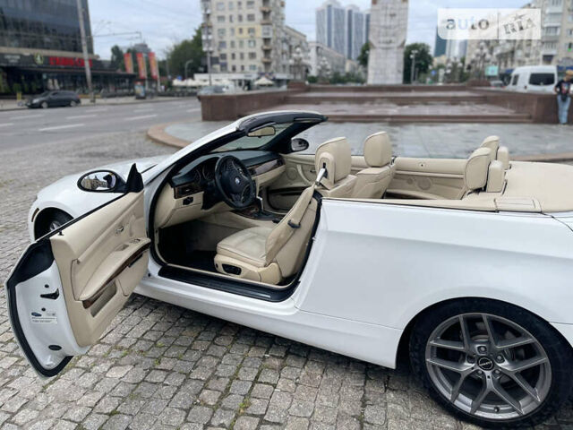 Белый БМВ 3 Серия, объемом двигателя 3 л и пробегом 345 тыс. км за 11888 $, фото 4 на Automoto.ua