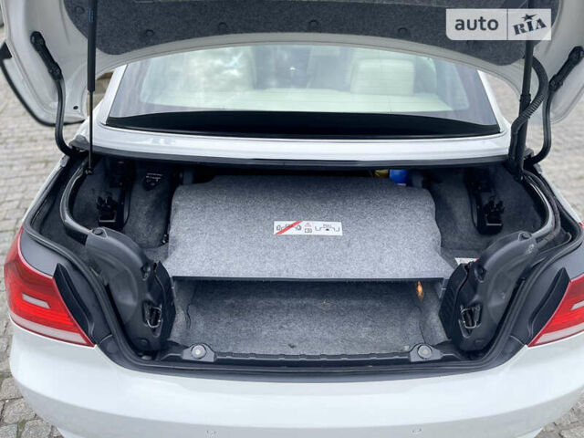 Белый БМВ 3 Серия, объемом двигателя 3 л и пробегом 345 тыс. км за 11888 $, фото 12 на Automoto.ua