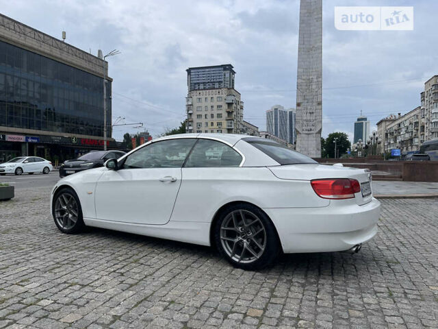 Белый БМВ 3 Серия, объемом двигателя 3 л и пробегом 345 тыс. км за 11888 $, фото 8 на Automoto.ua