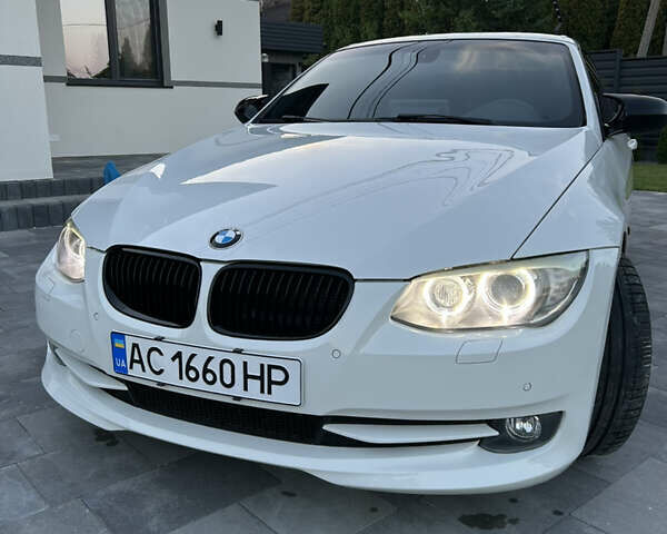 Белый БМВ 3 Серия, объемом двигателя 2 л и пробегом 157 тыс. км за 13500 $, фото 6 на Automoto.ua