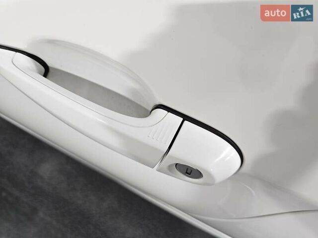 Білий БМВ 3 Серія, об'ємом двигуна 3 л та пробігом 187 тис. км за 11999 $, фото 36 на Automoto.ua