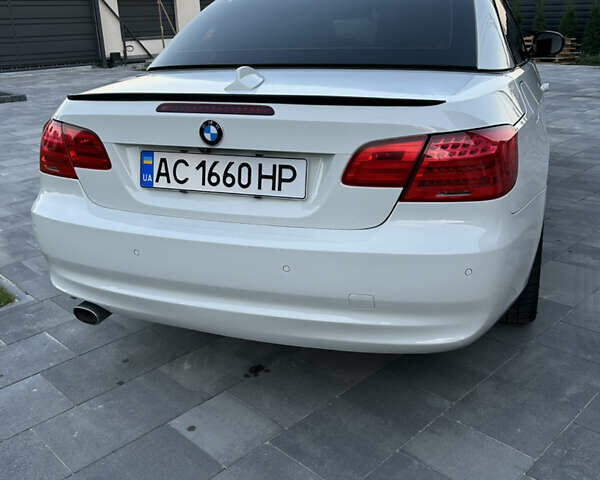 Белый БМВ 3 Серия, объемом двигателя 2 л и пробегом 157 тыс. км за 13500 $, фото 4 на Automoto.ua