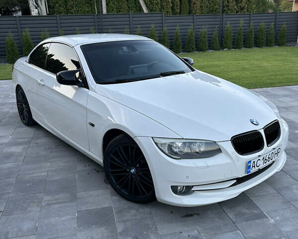 Белый БМВ 3 Серия, объемом двигателя 2 л и пробегом 157 тыс. км за 13500 $, фото 2 на Automoto.ua