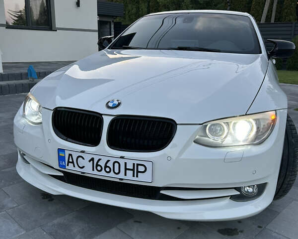 Белый БМВ 3 Серия, объемом двигателя 2 л и пробегом 157 тыс. км за 14300 $, фото 15 на Automoto.ua