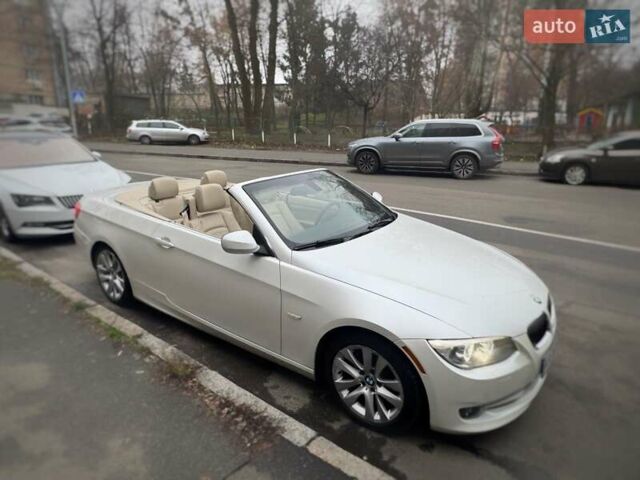 Белый БМВ 3 Серия, объемом двигателя 3 л и пробегом 126 тыс. км за 12500 $, фото 4 на Automoto.ua