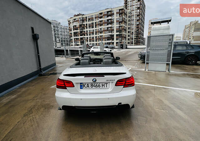 Білий БМВ 3 Серія, об'ємом двигуна 2.98 л та пробігом 136 тис. км за 12200 $, фото 25 на Automoto.ua