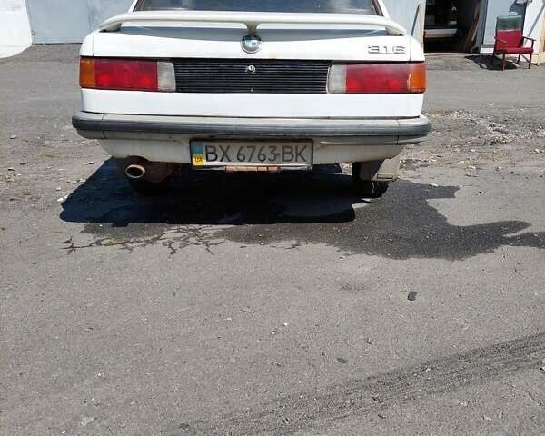 Белый БМВ 3 Серия, объемом двигателя 1.6 л и пробегом 230 тыс. км за 2300 $, фото 1 на Automoto.ua