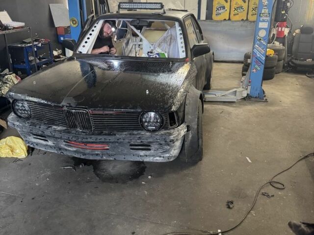 Белый БМВ 3 Серия, объемом двигателя 3 л и пробегом 1 тыс. км за 15000 $, фото 4 на Automoto.ua