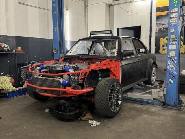 Белый БМВ 3 Серия, объемом двигателя 3 л и пробегом 1 тыс. км за 15000 $, фото 5 на Automoto.ua