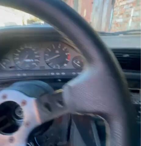 Білий БМВ 3 Серія, об'ємом двигуна 0 л та пробігом 300 тис. км за 1500 $, фото 4 на Automoto.ua