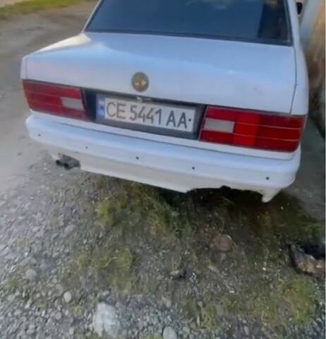 Білий БМВ 3 Серія, об'ємом двигуна 0 л та пробігом 300 тис. км за 1500 $, фото 1 на Automoto.ua