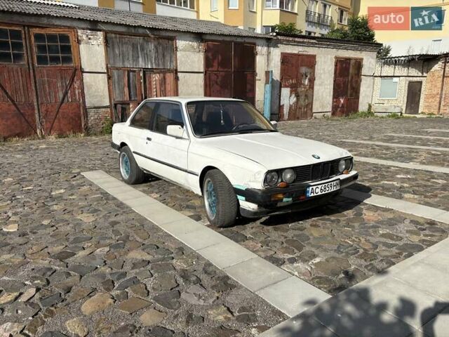 Белый БМВ 3 Серия, объемом двигателя 1.99 л и пробегом 777 тыс. км за 2000 $, фото 1 на Automoto.ua