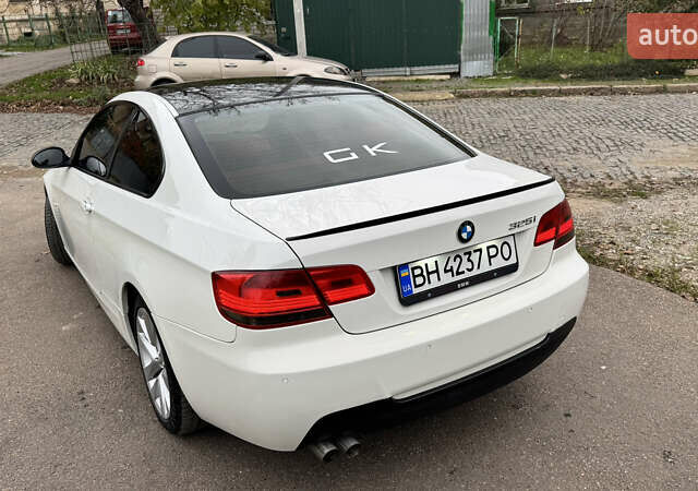Білий БМВ 3 Серія, об'ємом двигуна 2.5 л та пробігом 198 тис. км за 8700 $, фото 5 на Automoto.ua