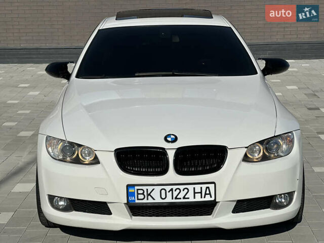 Білий БМВ 3 Серія, об'ємом двигуна 3 л та пробігом 265 тис. км за 10500 $, фото 7 на Automoto.ua