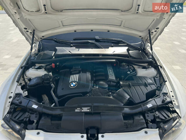 Білий БМВ 3 Серія, об'ємом двигуна 3 л та пробігом 265 тис. км за 10500 $, фото 47 на Automoto.ua