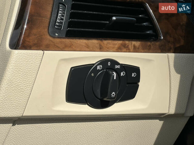 Білий БМВ 3 Серія, об'ємом двигуна 3 л та пробігом 265 тис. км за 10500 $, фото 26 на Automoto.ua