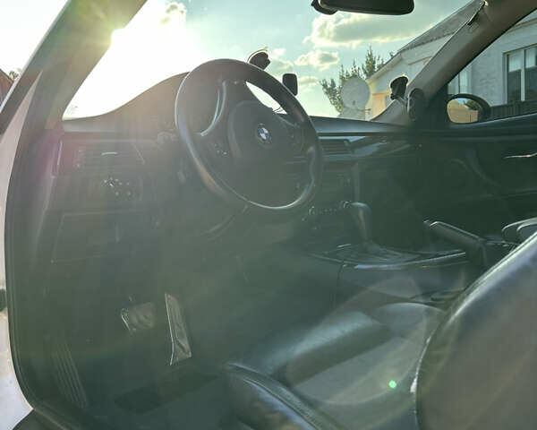 Белый БМВ 3 Серия, объемом двигателя 2 л и пробегом 245 тыс. км за 9200 $, фото 8 на Automoto.ua