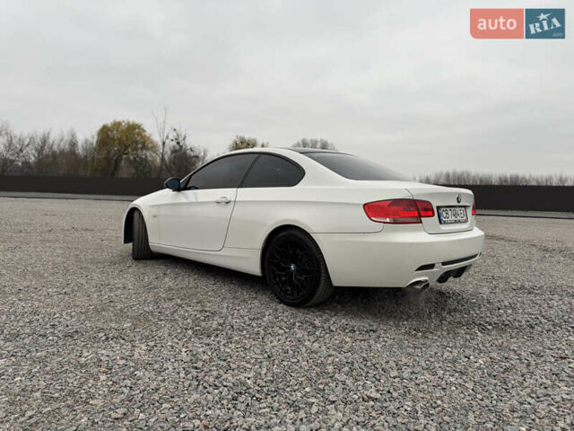 Белый БМВ 3 Серия, объемом двигателя 2 л и пробегом 250 тыс. км за 10499 $, фото 6 на Automoto.ua