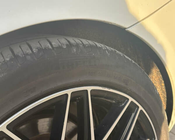 Білий БМВ 3 Серія, об'ємом двигуна 2 л та пробігом 237 тис. км за 8200 $, фото 19 на Automoto.ua