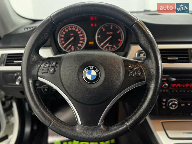 Белый БМВ 3 Серия, объемом двигателя 2 л и пробегом 180 тыс. км за 9500 $, фото 8 на Automoto.ua